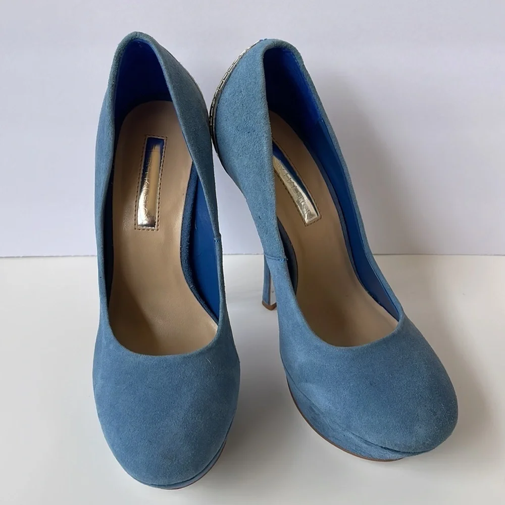 H BY HALSTON. Light blue stiletto heels with silver cage design in women’s sz 6